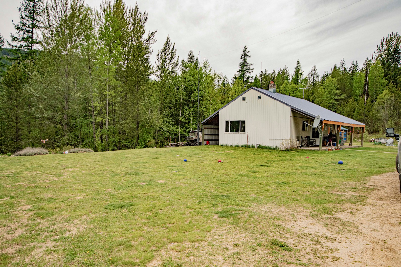 Naples, Idaho, 83847, United States, 2 Bedrooms Bedrooms, ,1 BathroomBathrooms,Residential,For Sale,1979957