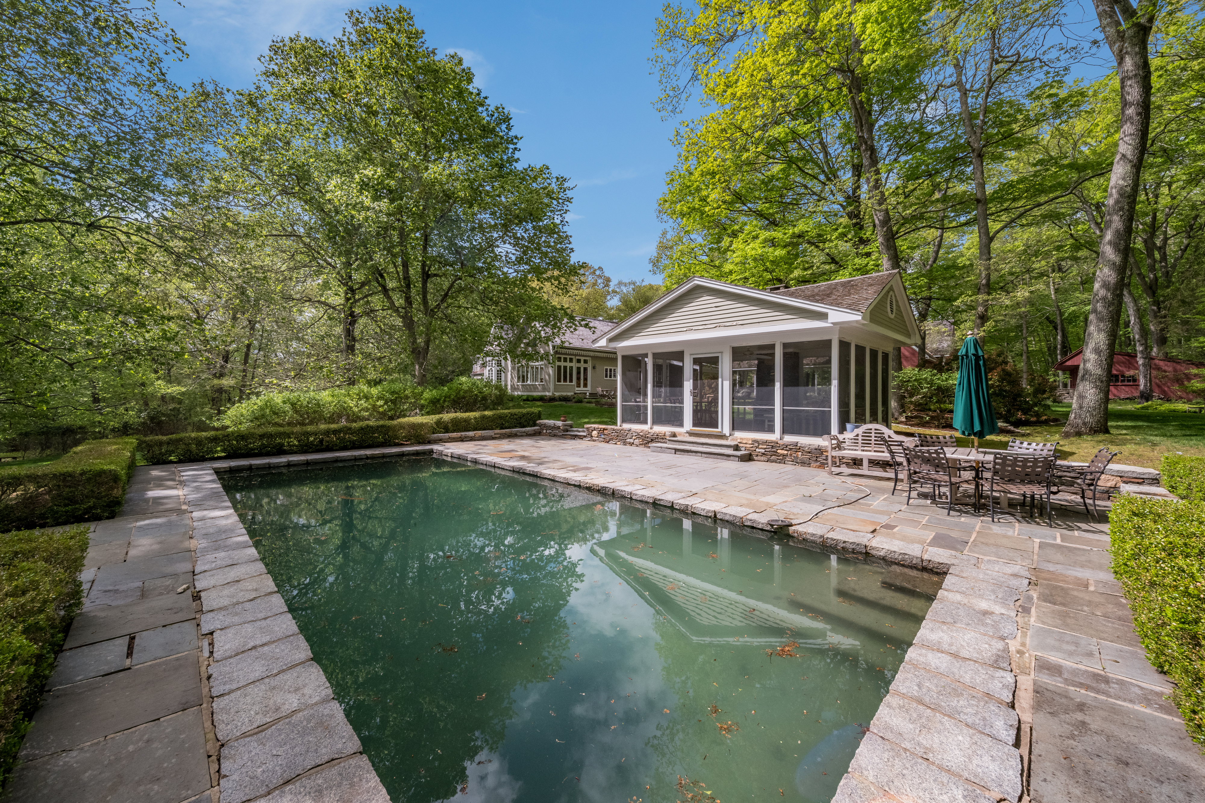  Stunning Custom Built Home on over 30 Acres of Bucolic Lane - 物件實景