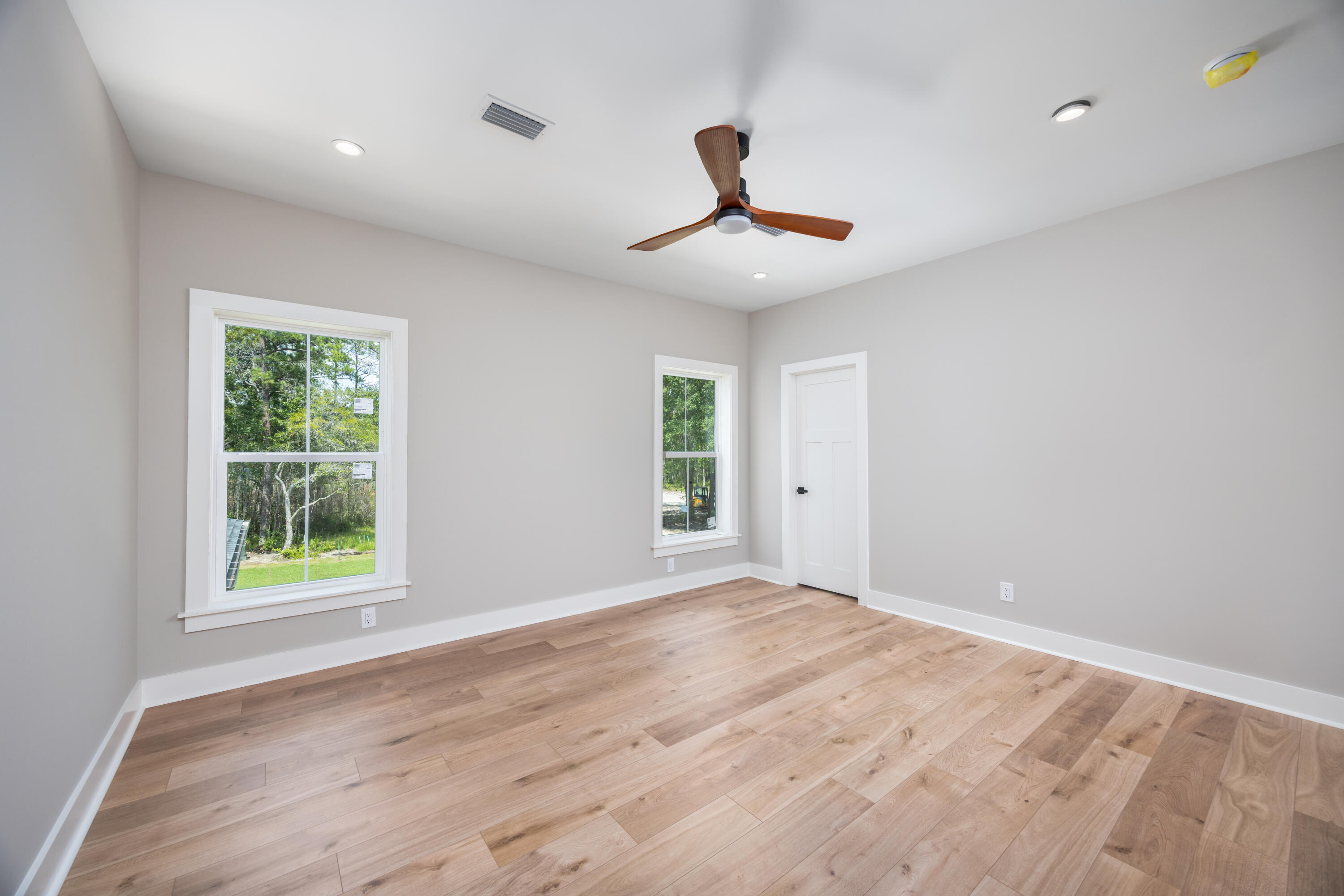 Freeport, Florida, 32439, United States, 4 Bedrooms Bedrooms, ,4 BathroomsBathrooms,Residential,For Sale,1896643