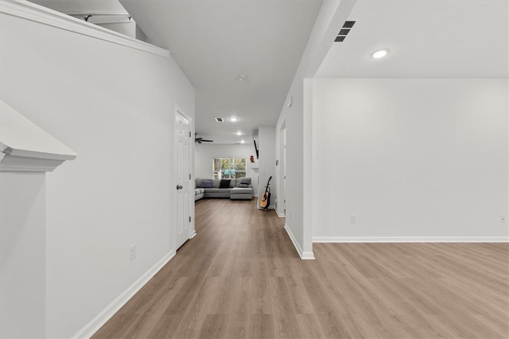 Hampton, Georgia, 30228, United States, 5 Bedrooms Bedrooms, ,4 BathroomsBathrooms,Residential,For Sale,1956814