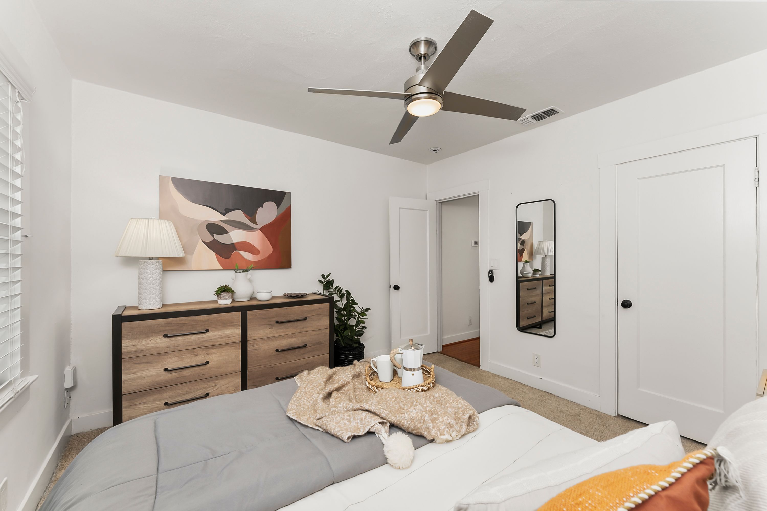  2653 Freeport Boulevard, Sacramento, CA 95818 - 物件實景