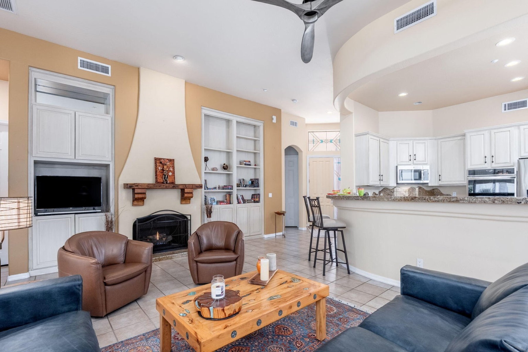  15618 E Cactus Drive  Fountain Hills, AZ - 物件實景