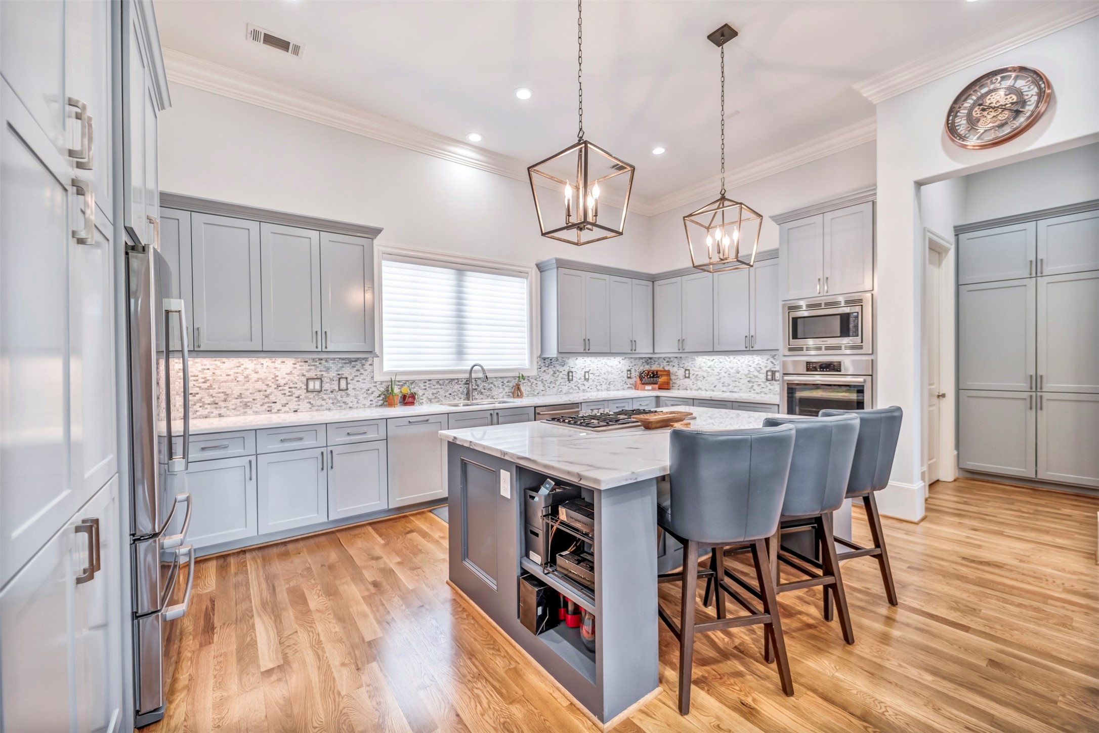Houston, Texas, 77055, United States, 3 Bedrooms Bedrooms, ,4 BathroomsBathrooms,Residential,For Sale,1866931
