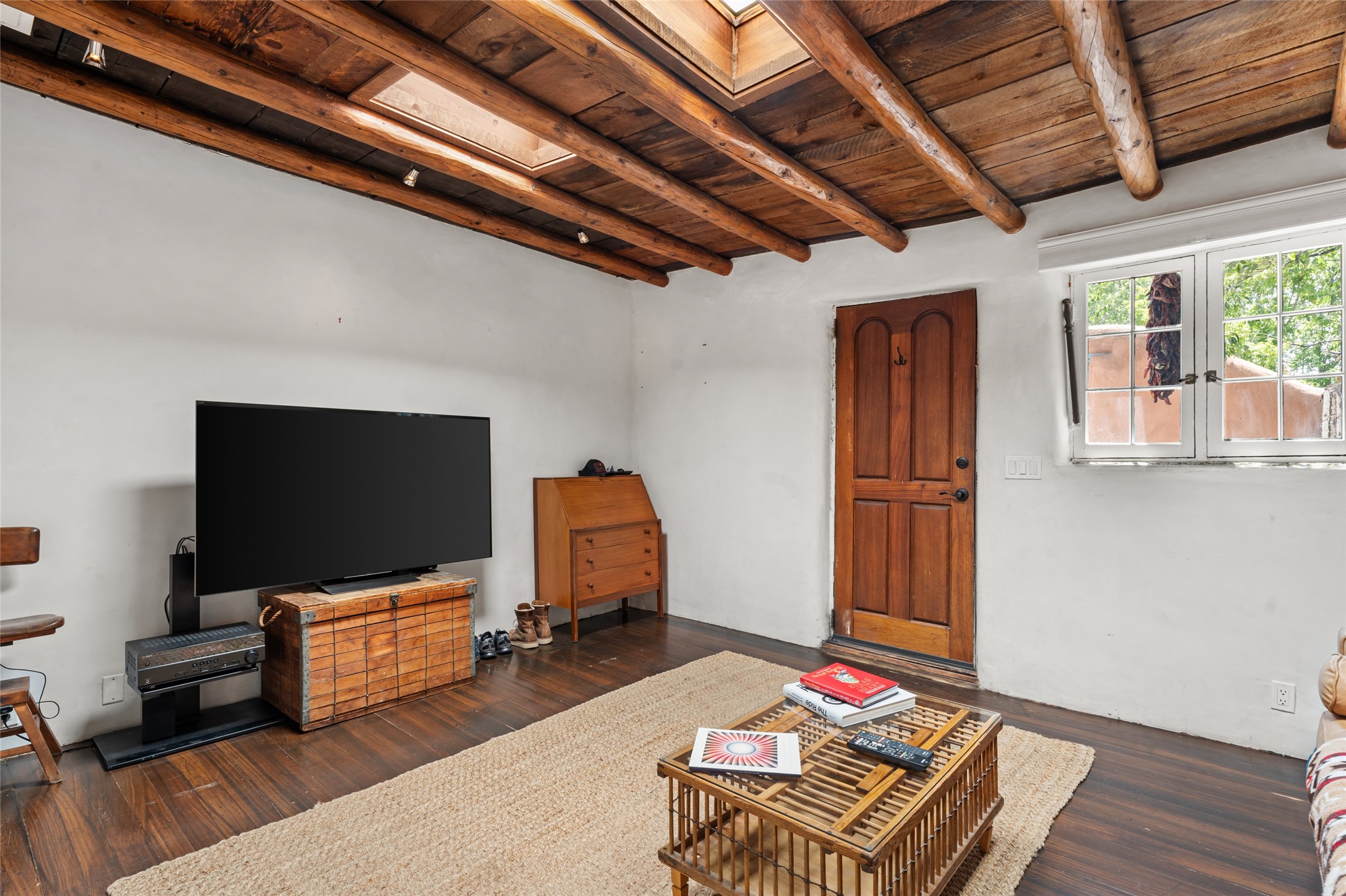  868 E Alameda Street - 物件實景