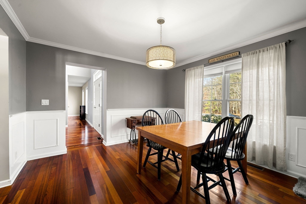 Tyngsboro, Massachusetts, 01879, United States, 4 Bedrooms Bedrooms, ,4 BathroomsBathrooms,Residential,For Sale,2000977