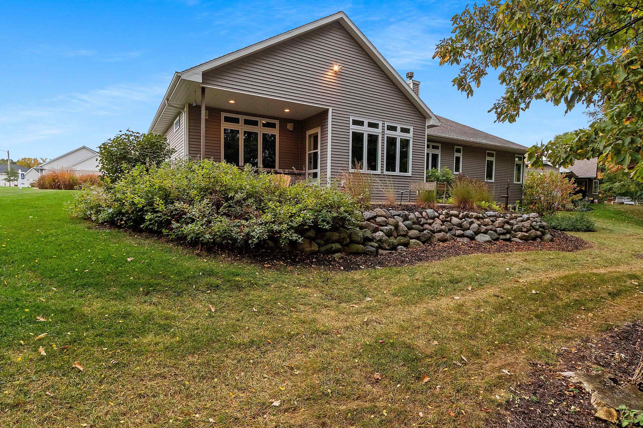 GREEN BAY, Wisconsin, 54311, United States, 3 Bedrooms Bedrooms, ,3 BathroomsBathrooms,Residential,For Sale,1997411