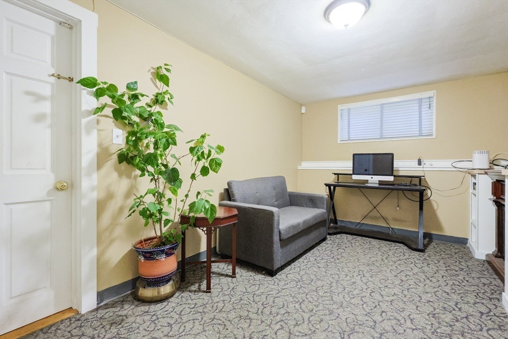 Swampscott, Massachusetts, 01907, United States, 3 Bedrooms Bedrooms, ,2 BathroomsBathrooms,Residential,For Sale,1984314