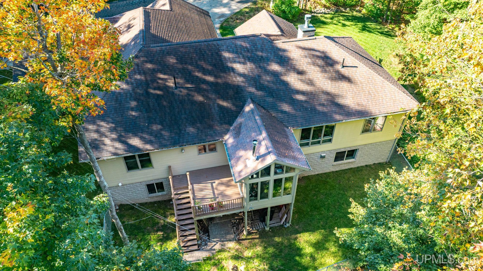 Houghton, Michigan, 49931, United States, 3 Bedrooms Bedrooms, ,4 BathroomsBathrooms,Residential,For Sale,2029605
