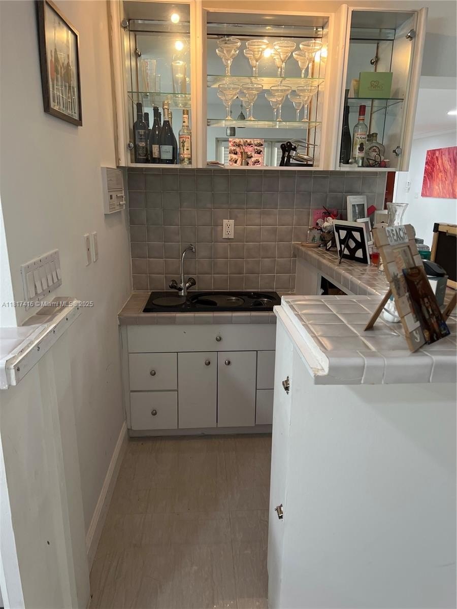 Miami, Florida, 33155, United States, 6 Bedrooms Bedrooms, ,4 BathroomsBathrooms,Residential,For Sale,1979278