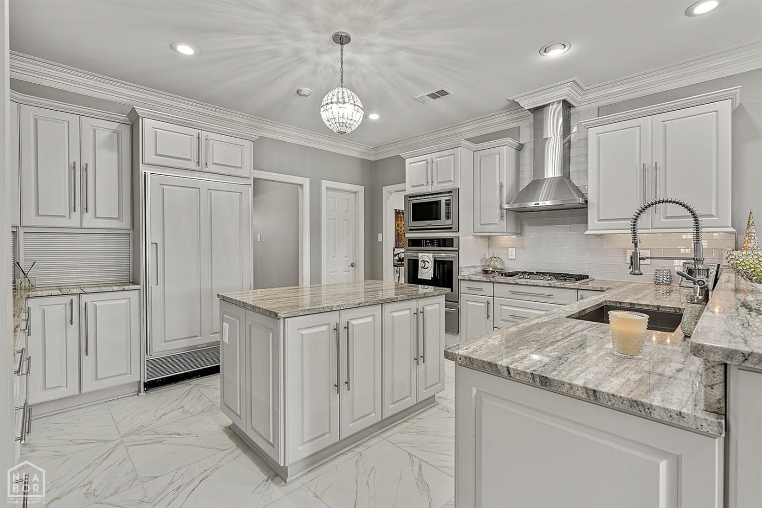 Jonesboro, Arkansas, 72404, United States, 4 Bedrooms Bedrooms, ,5 BathroomsBathrooms,Residential,For Sale,1976719