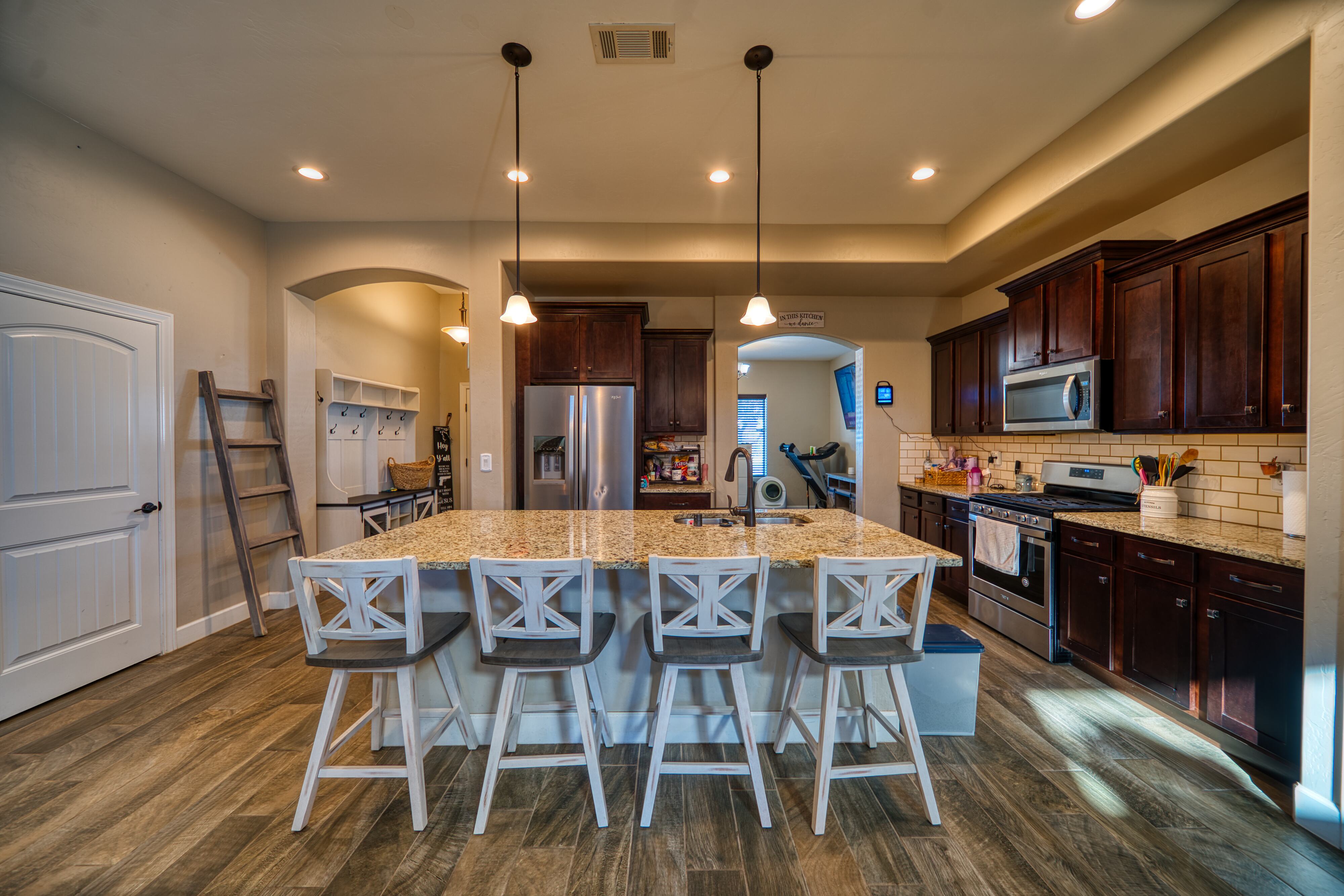 Carlsbad, New Mexico, 88220, United States, 4 Bedrooms Bedrooms, ,3 BathroomsBathrooms,Residential,For Sale,1975049