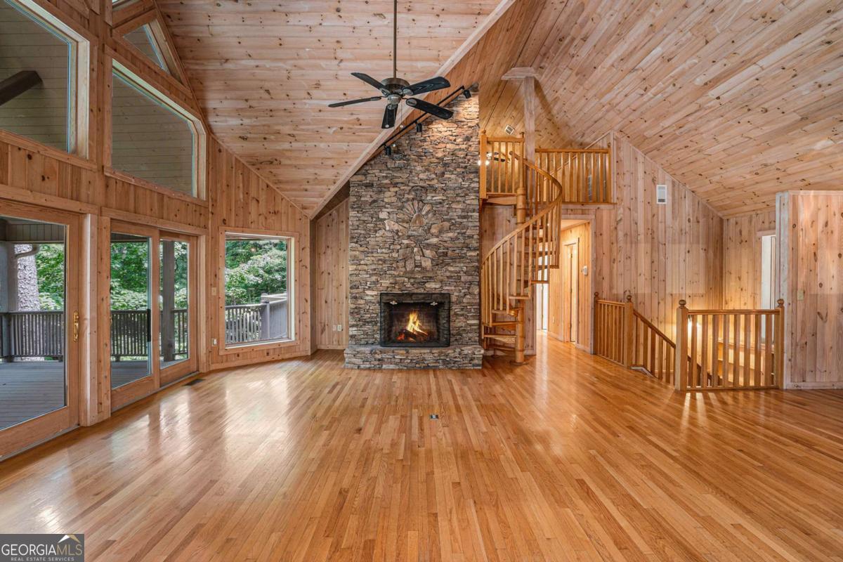 Ellijay, Georgia, 30536, United States, 4 Bedrooms Bedrooms, ,4 BathroomsBathrooms,Residential,For Sale,1888525
