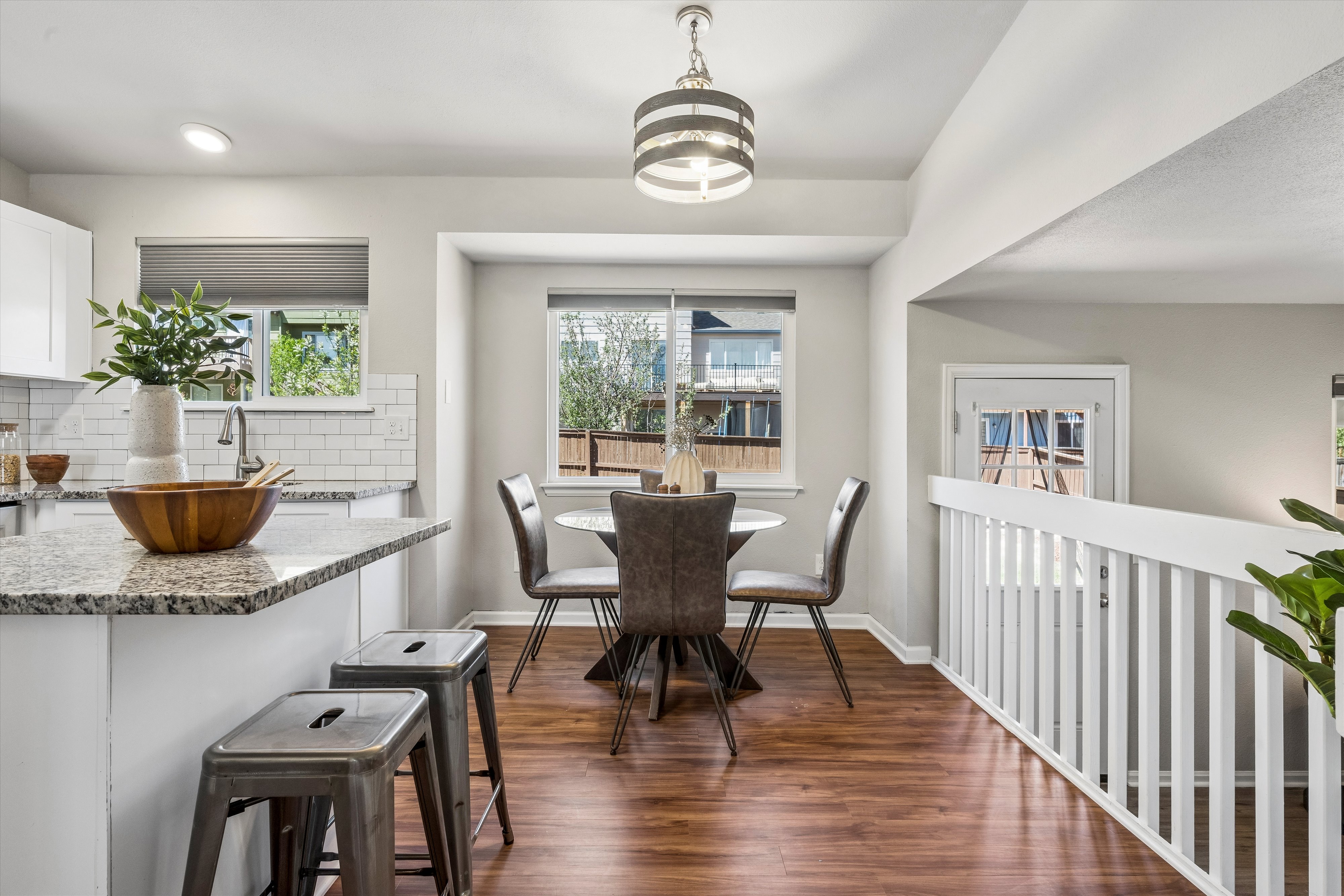  Discover effortless elegance in this stylishly updated home - 物件實景