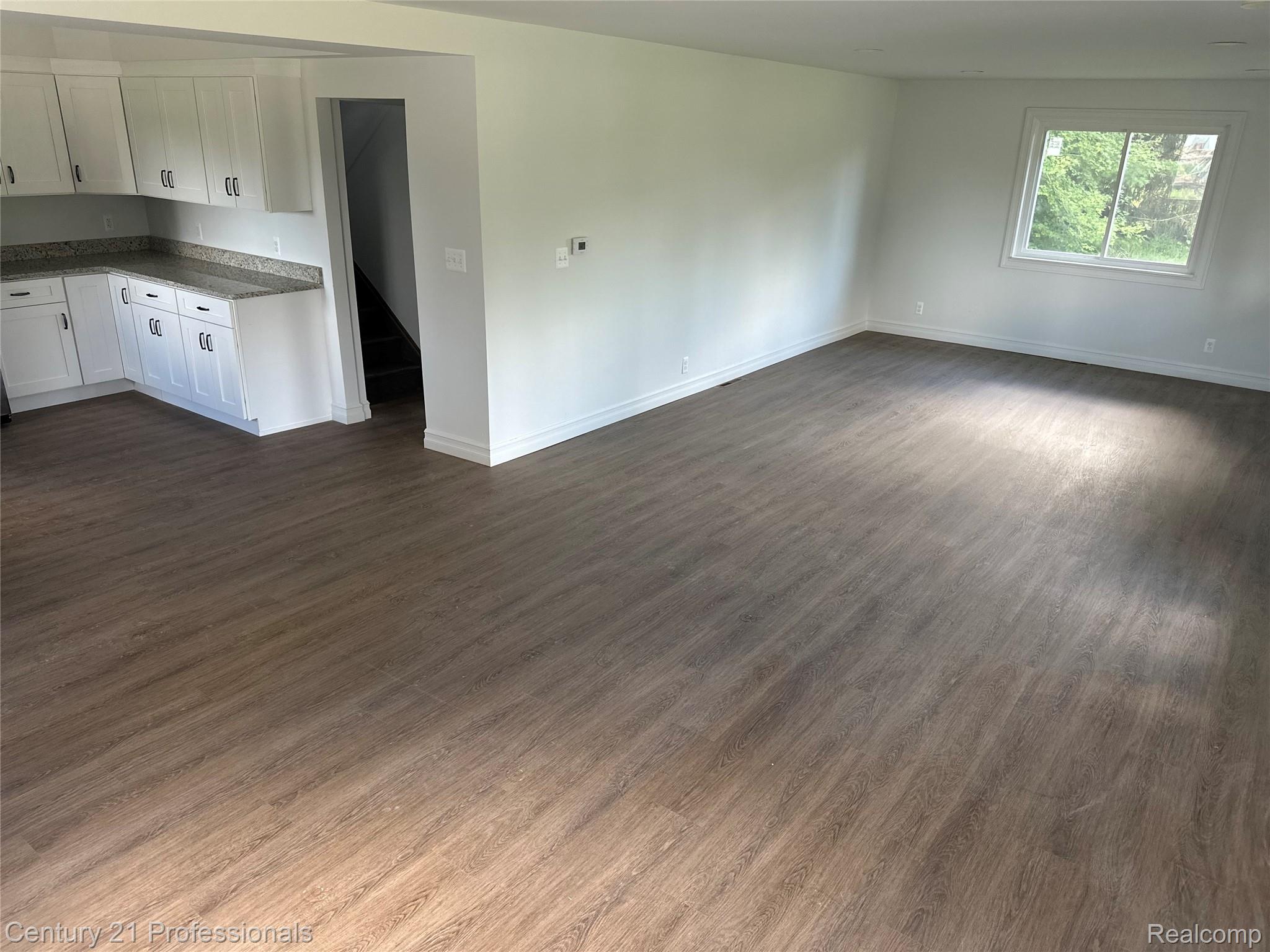 China, Michigan, 48054, United States, 4 Bedrooms Bedrooms, ,2 BathroomsBathrooms,Residential,For Sale,1974308