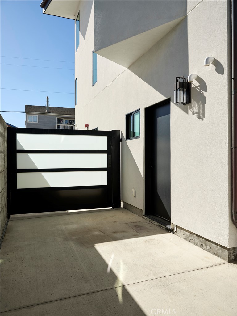 Oceano, California, 93445, United States, 5 Bedrooms Bedrooms, ,4 BathroomsBathrooms,Residential,For Sale,1981898