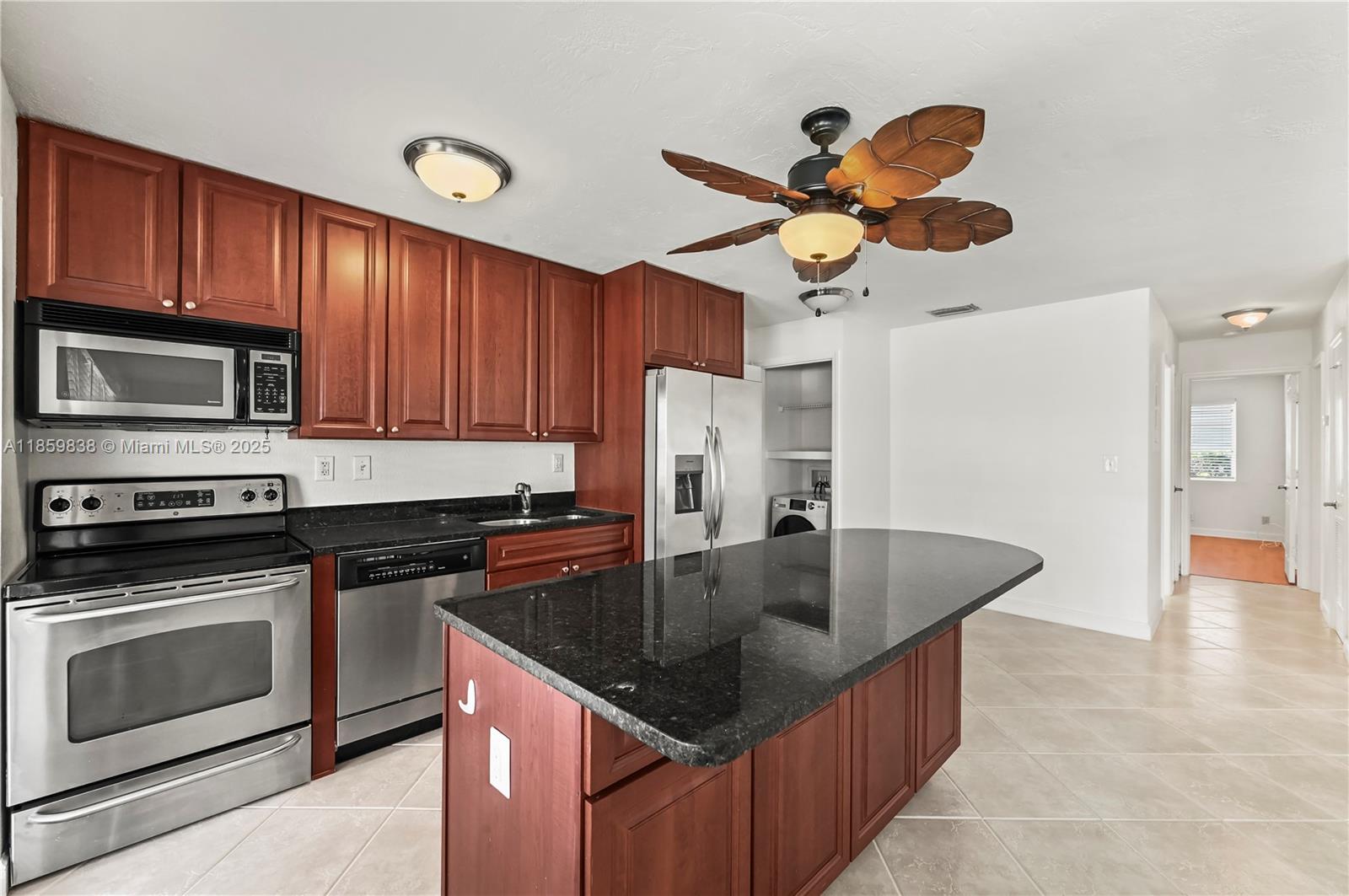 Fort Lauderdale, Florida, 33306, United States, 2 Bedrooms Bedrooms, ,2 BathroomsBathrooms,Residential,For Sale,1917523