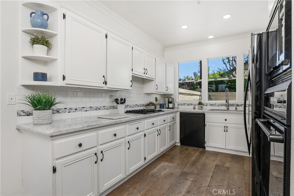 Laguna Niguel, California, 92677, United States, 2 Bedrooms Bedrooms, ,2 BathroomsBathrooms,Residential,For Sale,1947960
