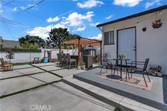 Downey, California, 90241, United States, 3 Bedrooms Bedrooms, ,2 BathroomsBathrooms,Residential,For Sale,1914661