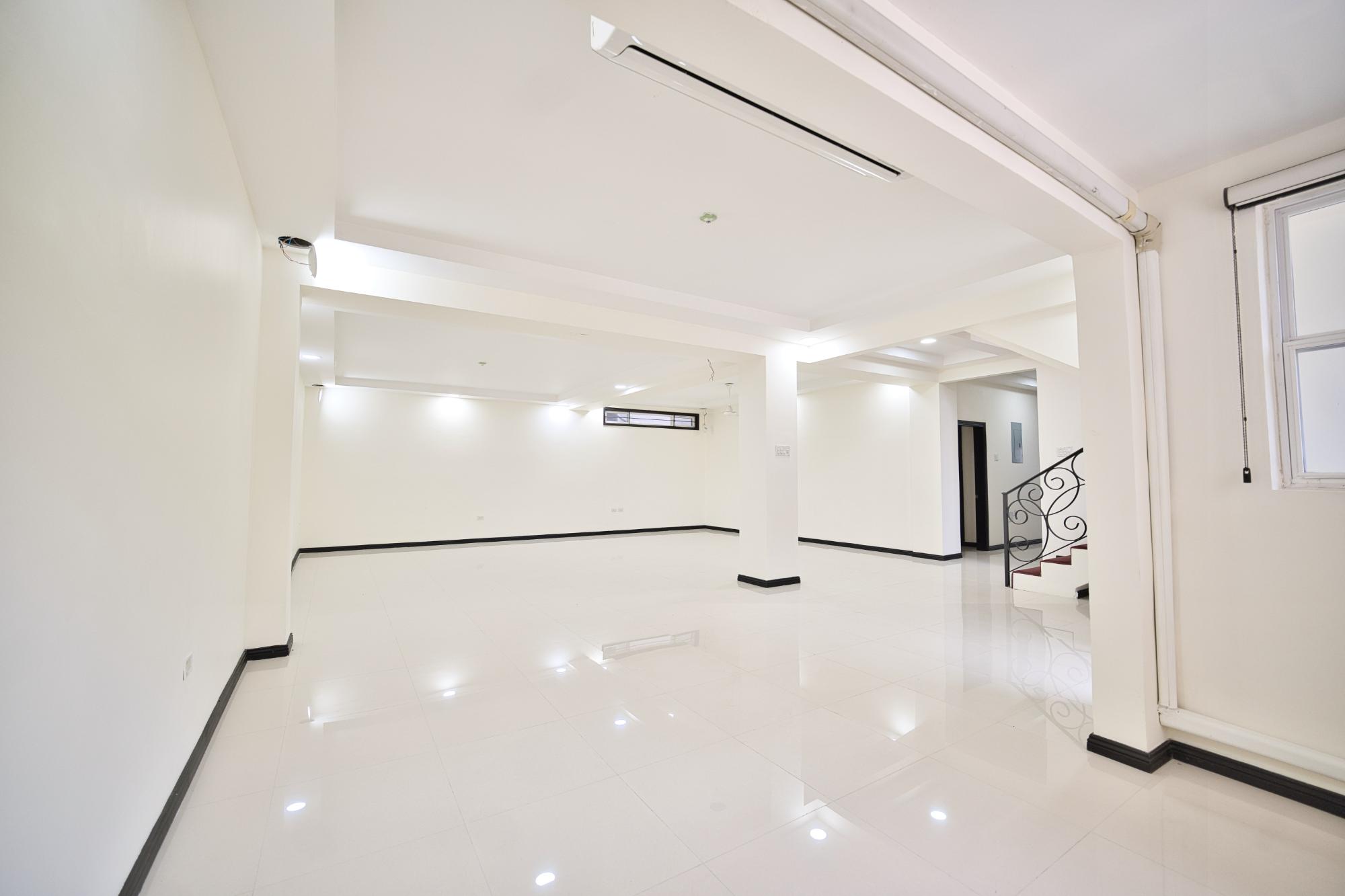  18-19 Dillsbury Avenue - 物件實景