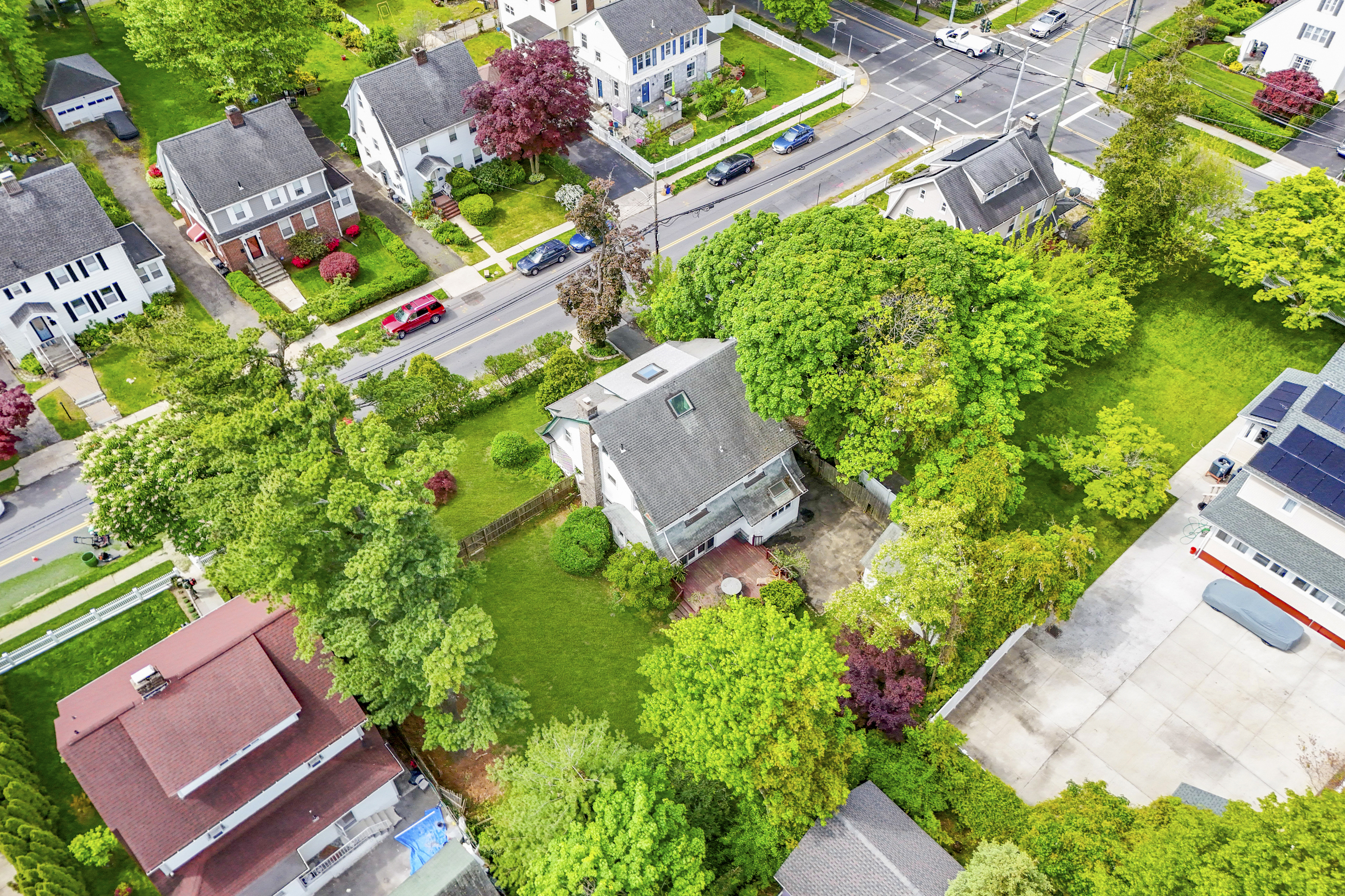  Classic New Rochelle Colonial - 物件實景