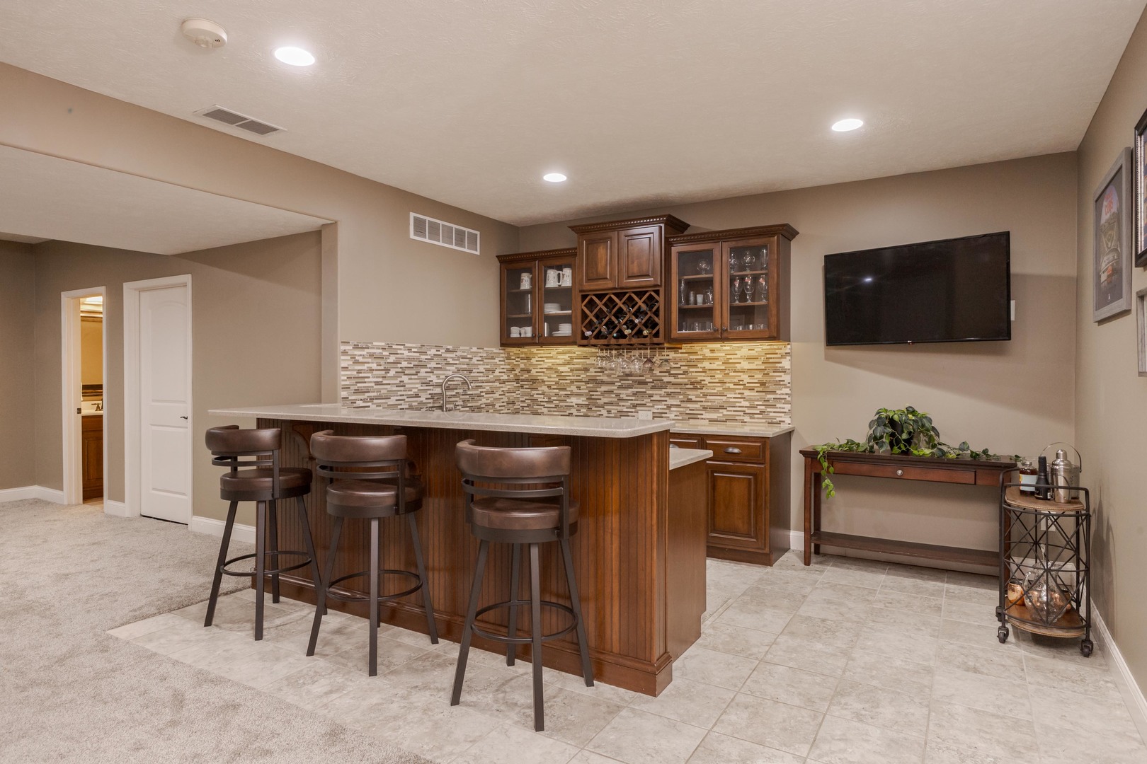 Bloomington, Illinois, 61704, United States, 4 Bedrooms Bedrooms, ,4 BathroomsBathrooms,Residential,For Sale,1996110