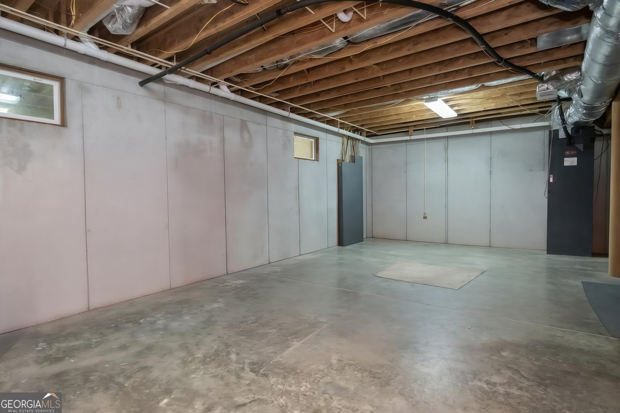 Elberton, Georgia, 30635, United States, 3 Bedrooms Bedrooms, ,3 BathroomsBathrooms,Residential,For Sale,1907088