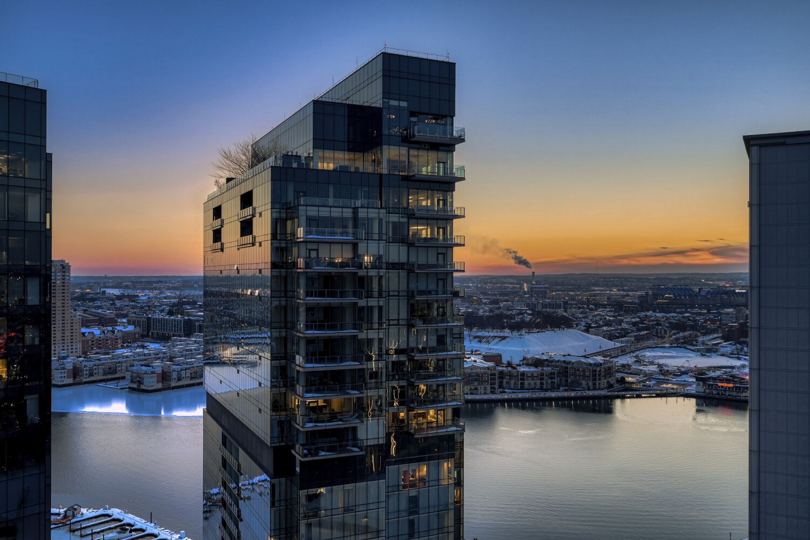  HARBOR EAST - 物件實景