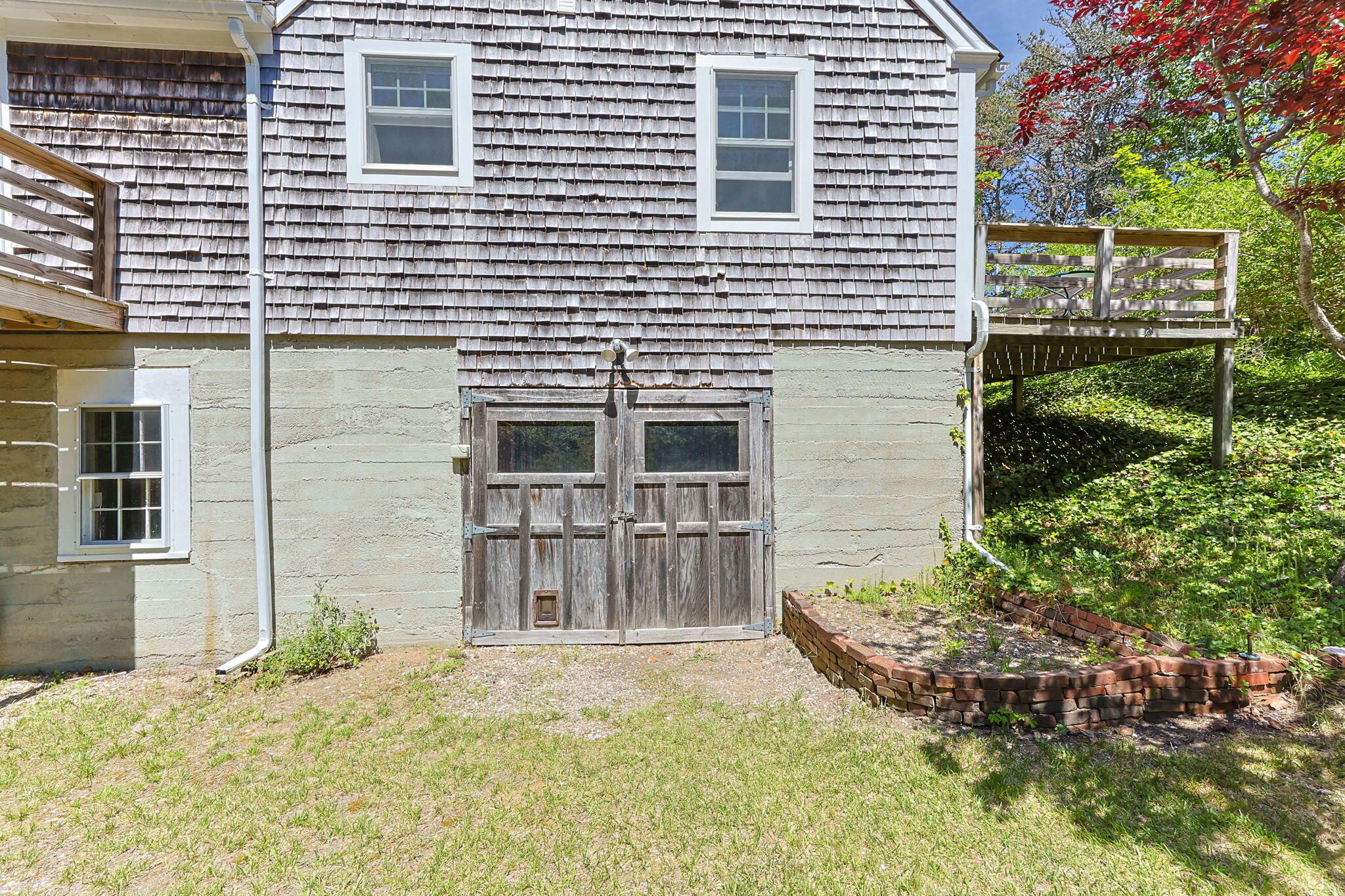  Move-In Ready Comfort on a Beautifully Wooded Acre-Plus Setting - 物件實景