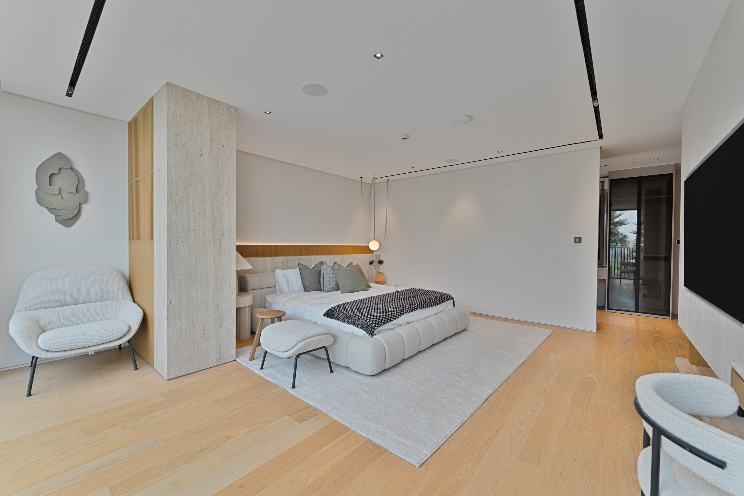  Refined Ready-to-Move Villa With Lake Views in JGE - 物件實景