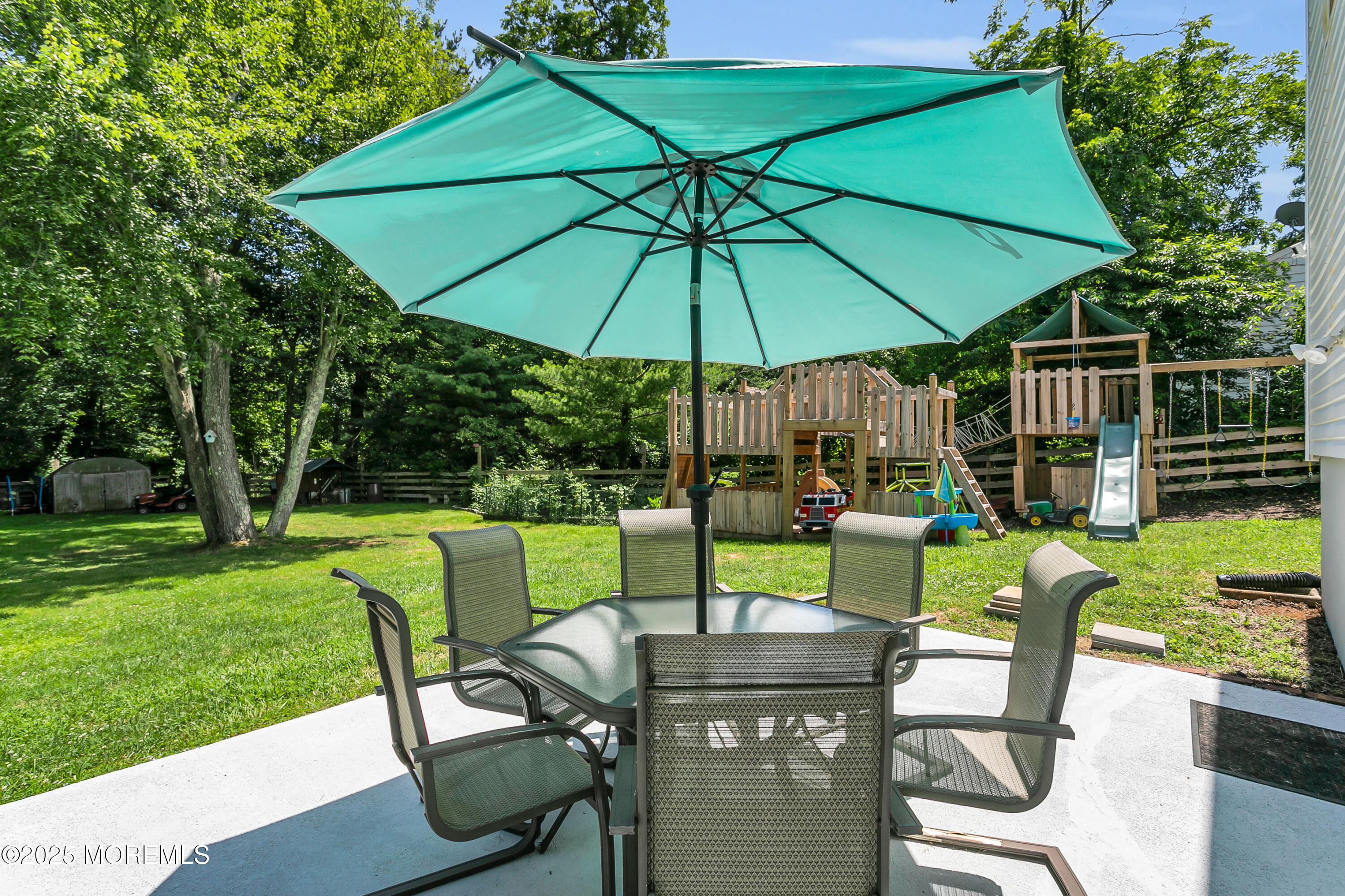 Atlantic Highlands, New Jersey, 07716, United States, 3 Bedrooms Bedrooms, ,2 BathroomsBathrooms,Residential,For Sale,1921380