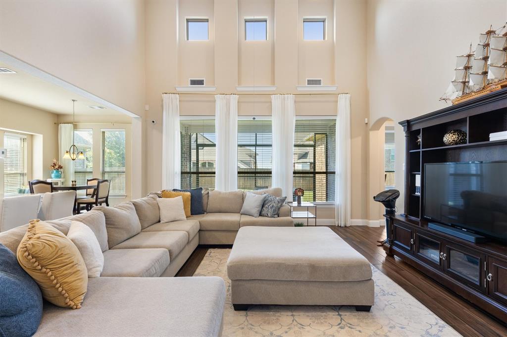 Wylie, Texas, 75098, United States, 5 Bedrooms Bedrooms, ,4 BathroomsBathrooms,Residential,For Sale,1950994