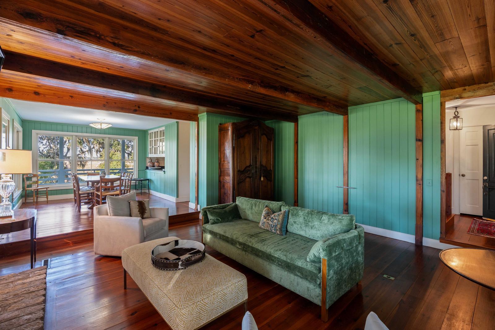 Yemassee, South Carolina, 29945, United States, 6 Bedrooms Bedrooms, ,7 BathroomsBathrooms,Residential,For Sale,1989284