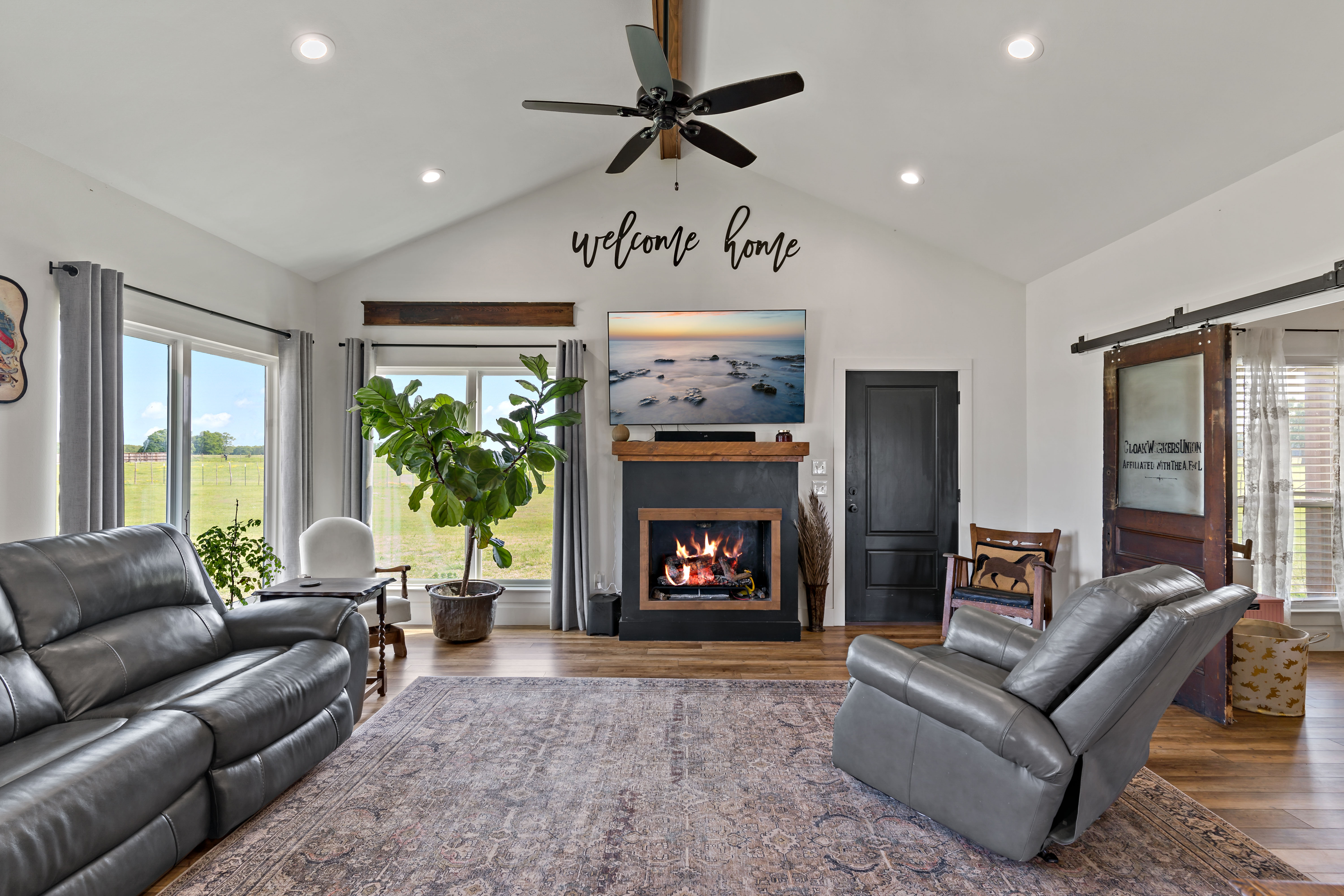 Paris, Texas, 75462, United States, 3 Bedrooms Bedrooms, ,2 BathroomsBathrooms,Residential,For Sale,1983529