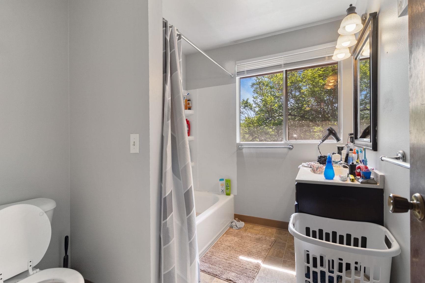 Spokane, Washington, 99218, United States, ,Residential,For Sale,1868872