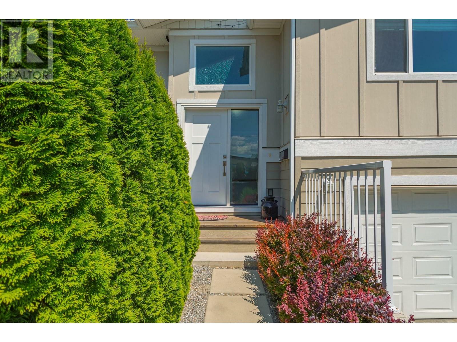 KELOWNA, British Columbia, V1X 2H2, CA, 3 Bedrooms Bedrooms, ,3 BathroomsBathrooms,Residential,For Sale,1839234