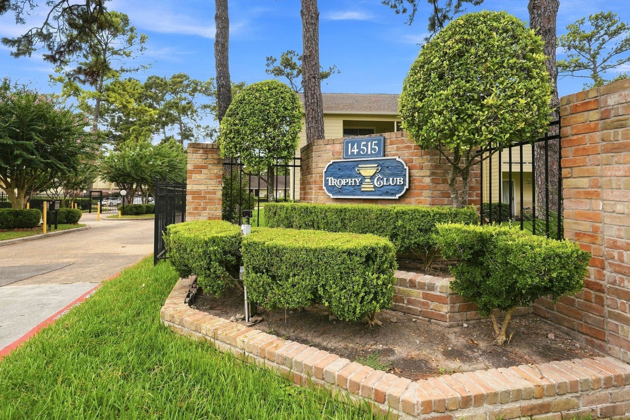 Wunderlich Dr, Houston, TX 77069 #1