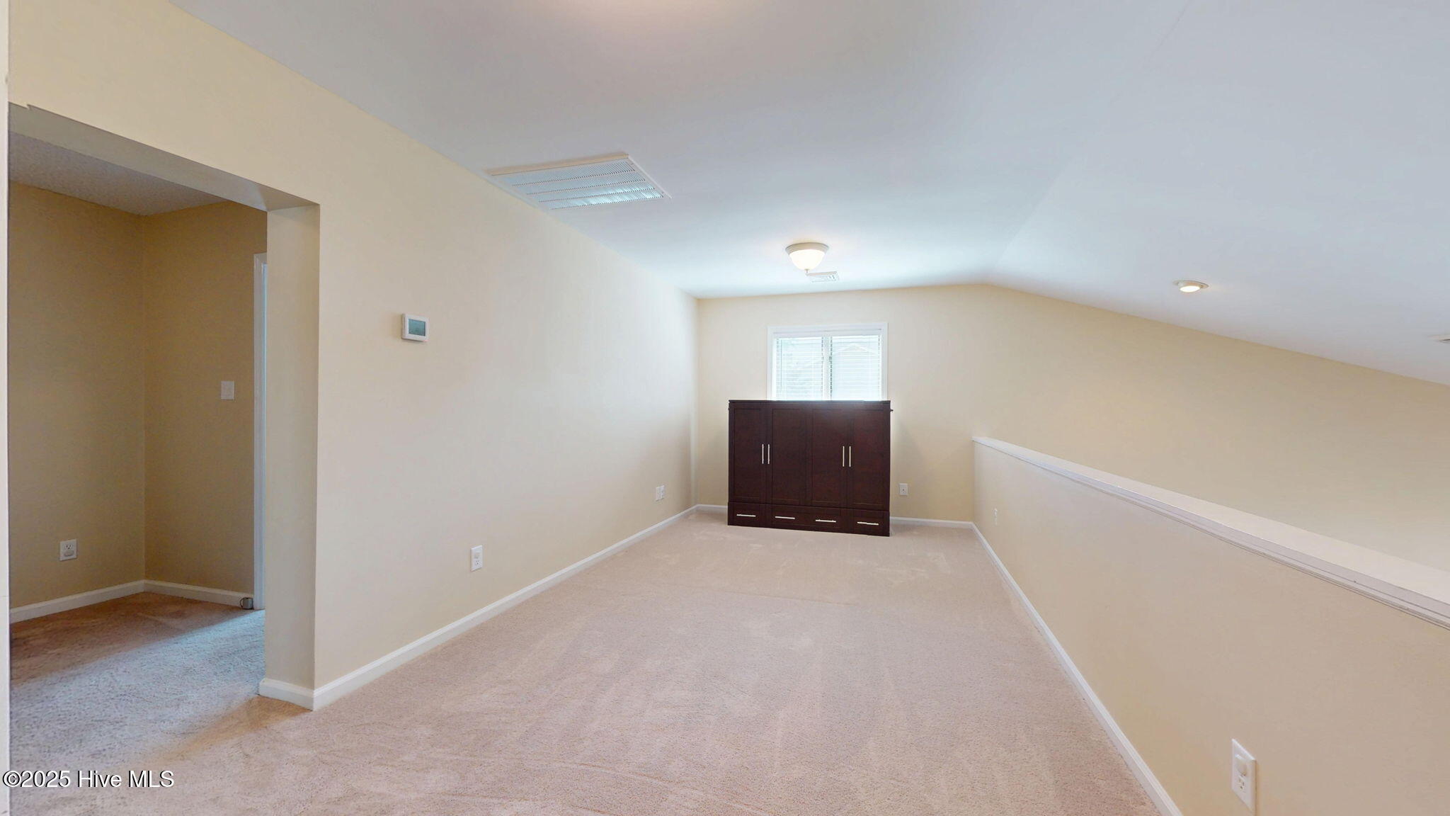 New Bern, North Carolina, 28560, United States, 3 Bedrooms Bedrooms, ,4 BathroomsBathrooms,Residential,For Sale,1874944