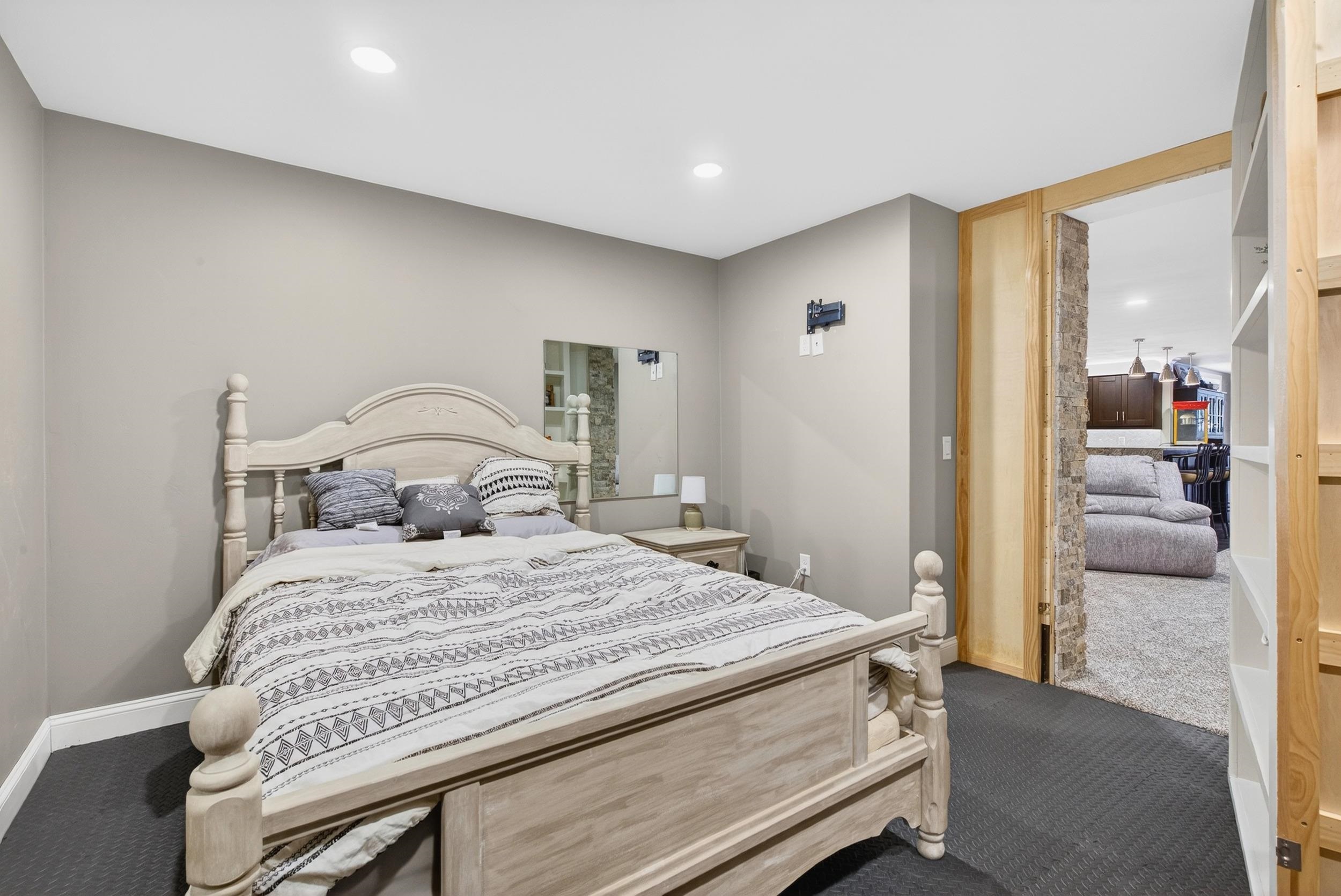 De Pere, Wisconsin, 54115-8472, United States, 4 Bedrooms Bedrooms, ,4 BathroomsBathrooms,Residential,For Sale,2005703