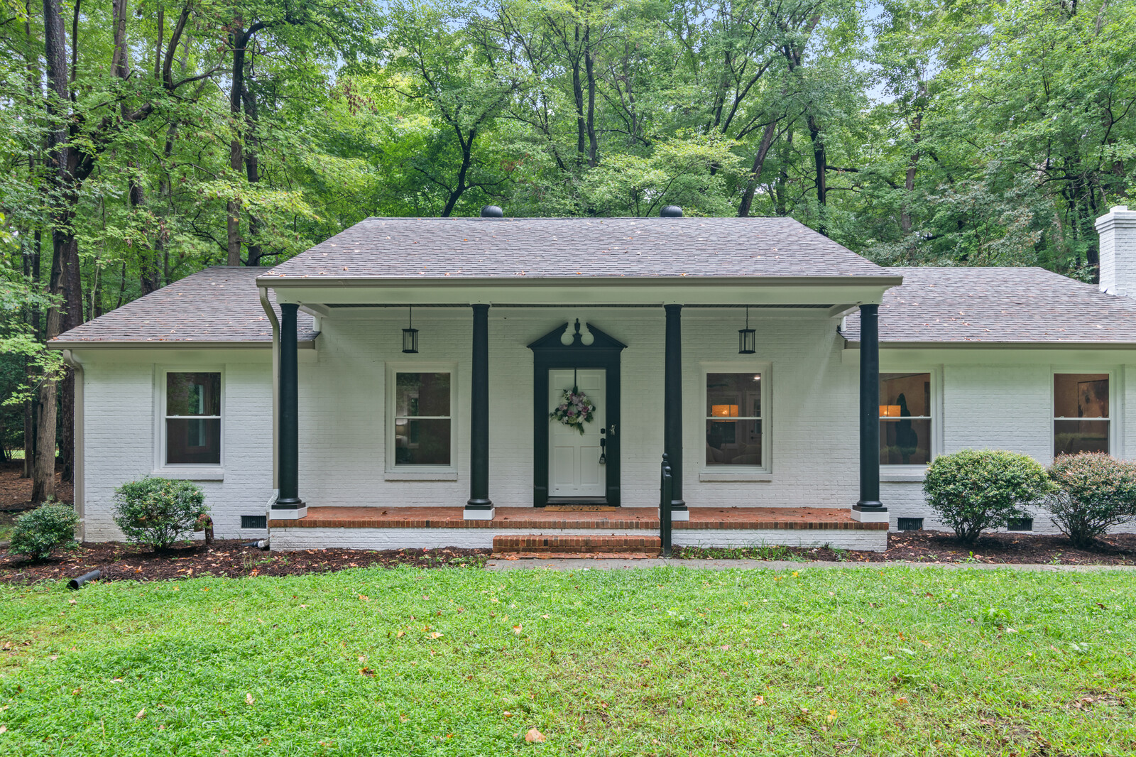 Yorktown, Virginia, 236923604, United States, 3 Bedrooms Bedrooms, ,2 BathroomsBathrooms,Residential,For Sale,1983250