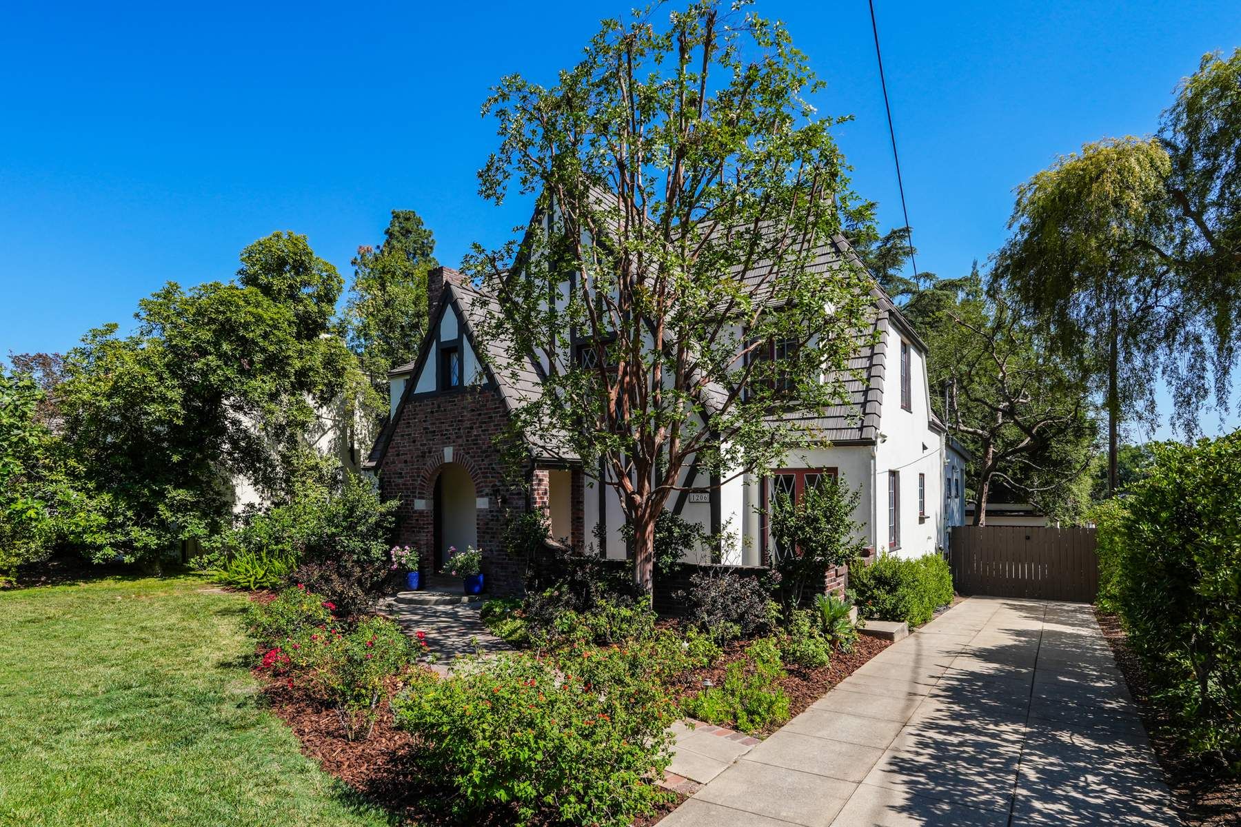  1206 East Mendocino Street - 物件實景