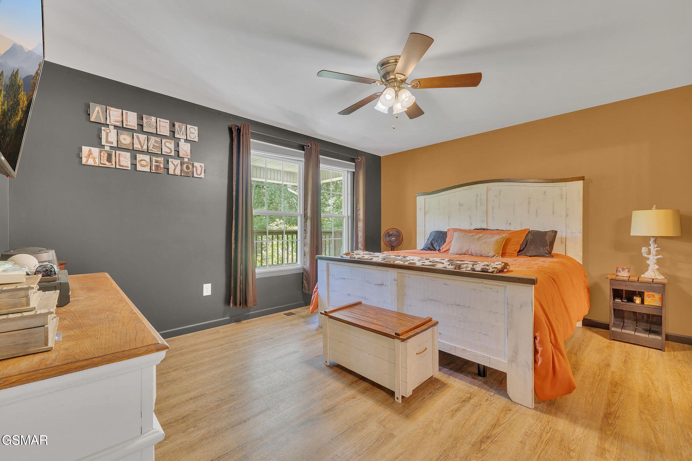 Bybee, Tennessee, 37713, United States, 4 Bedrooms Bedrooms, ,2 BathroomsBathrooms,Residential,For Sale,1980486