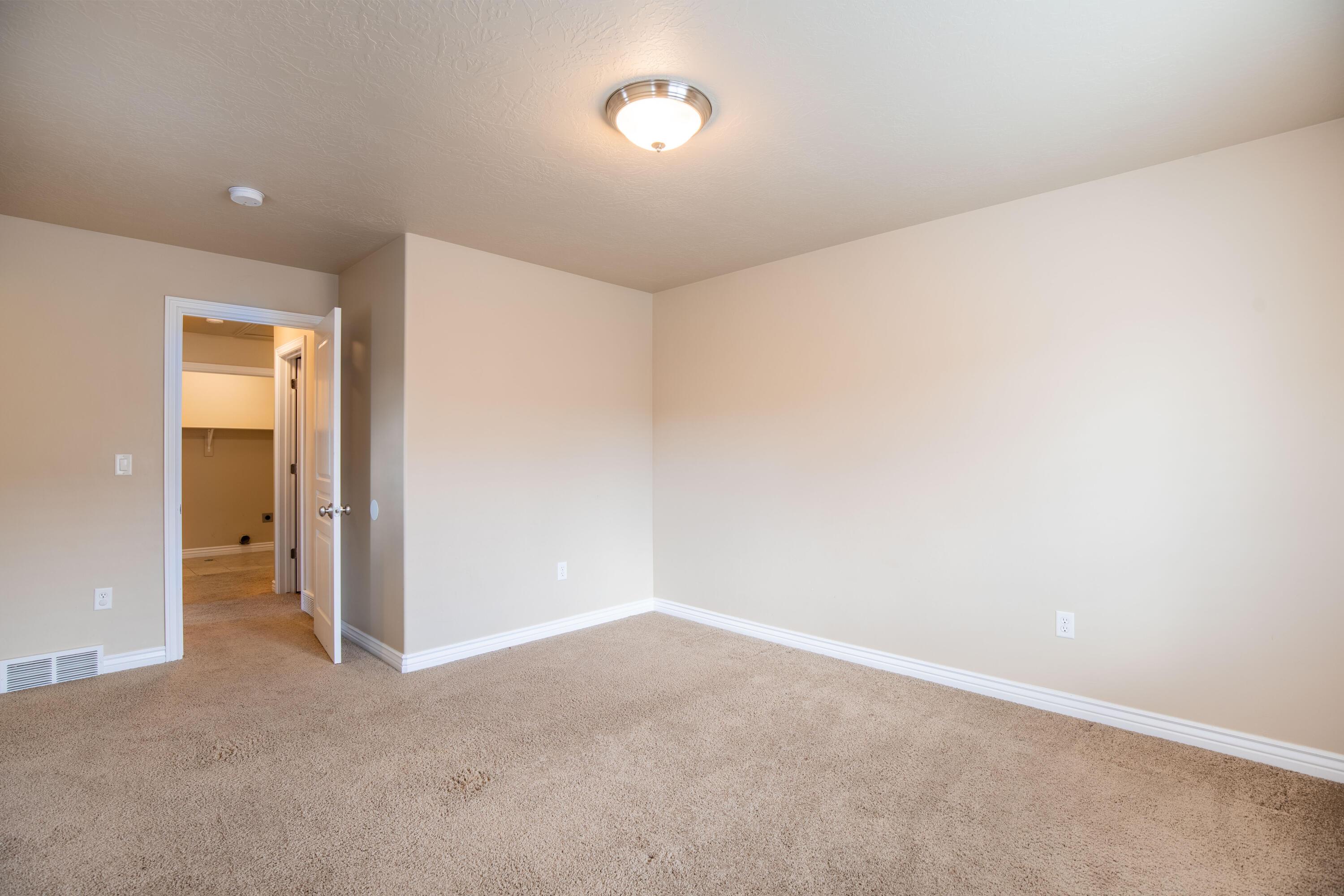 LEHI, Utah, 84043, United States, 5 Bedrooms Bedrooms, ,4 BathroomsBathrooms,Residential,For Sale,1935111
