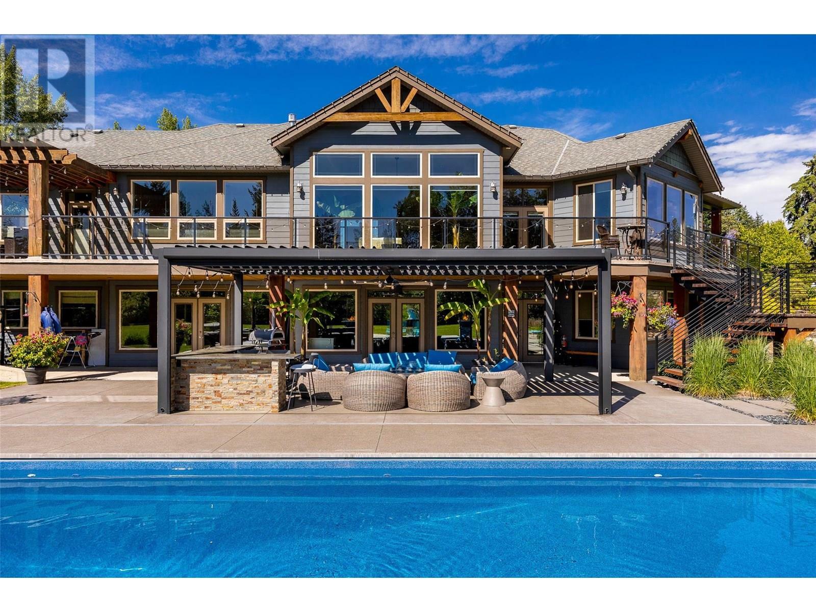 KELOWNA, British Columbia, V1W 4C5, CA, 5 Bedrooms Bedrooms, ,3 BathroomsBathrooms,Residential,For Sale,1883481