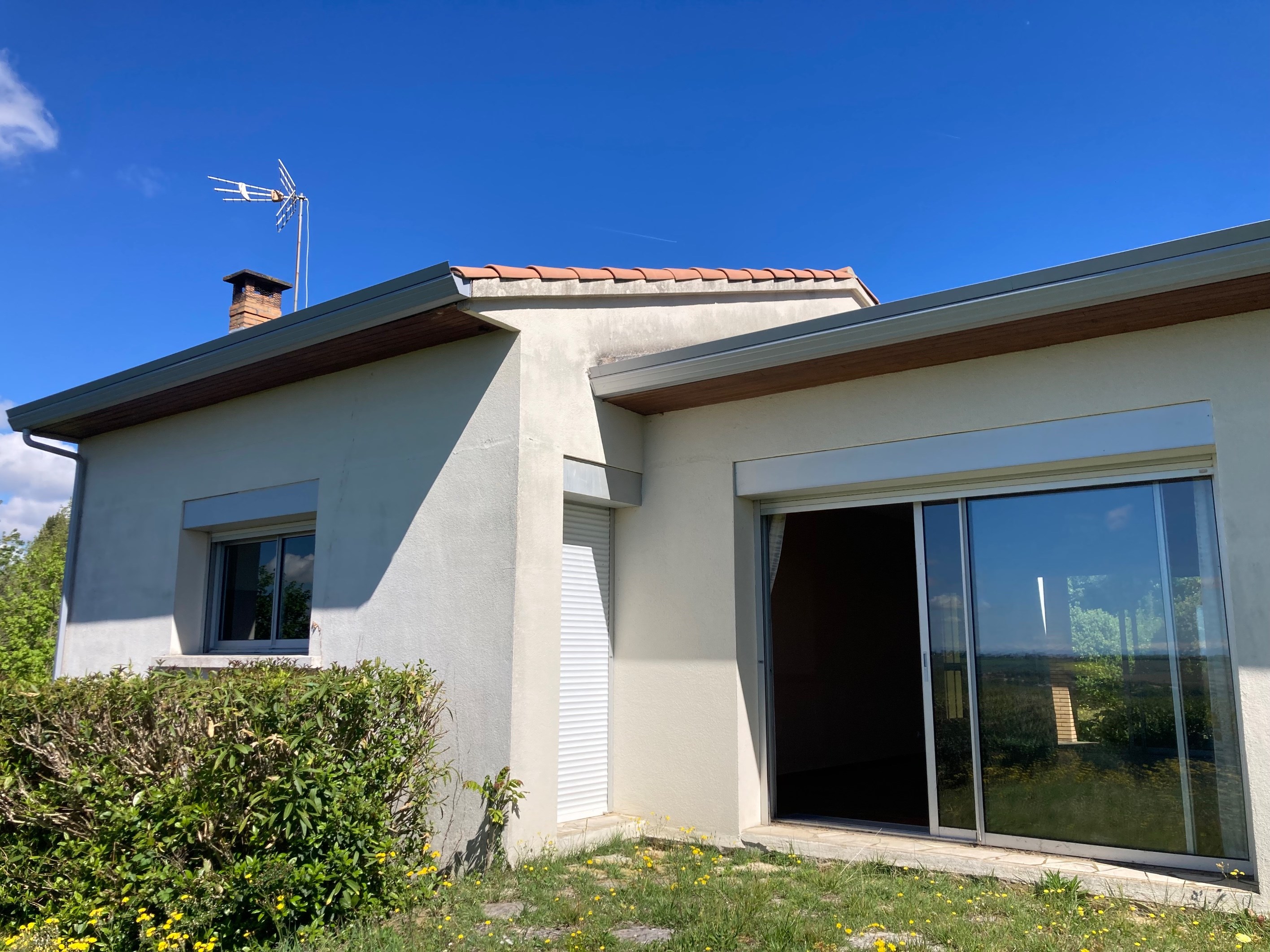  Vigoulet-Auzil – House with views of the Pyrenees. - 物件實景