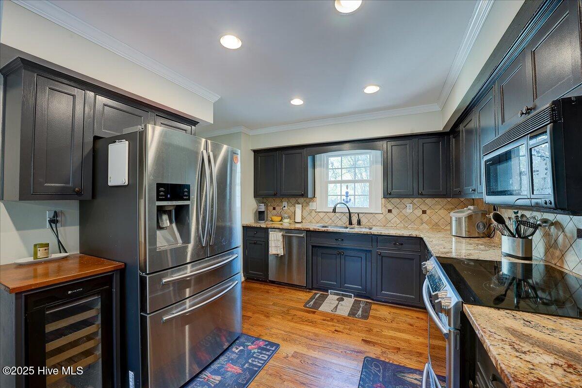 Trent Woods, North Carolina, 28562, United States, 4 Bedrooms Bedrooms, ,3 BathroomsBathrooms,Residential,For Sale,1997785