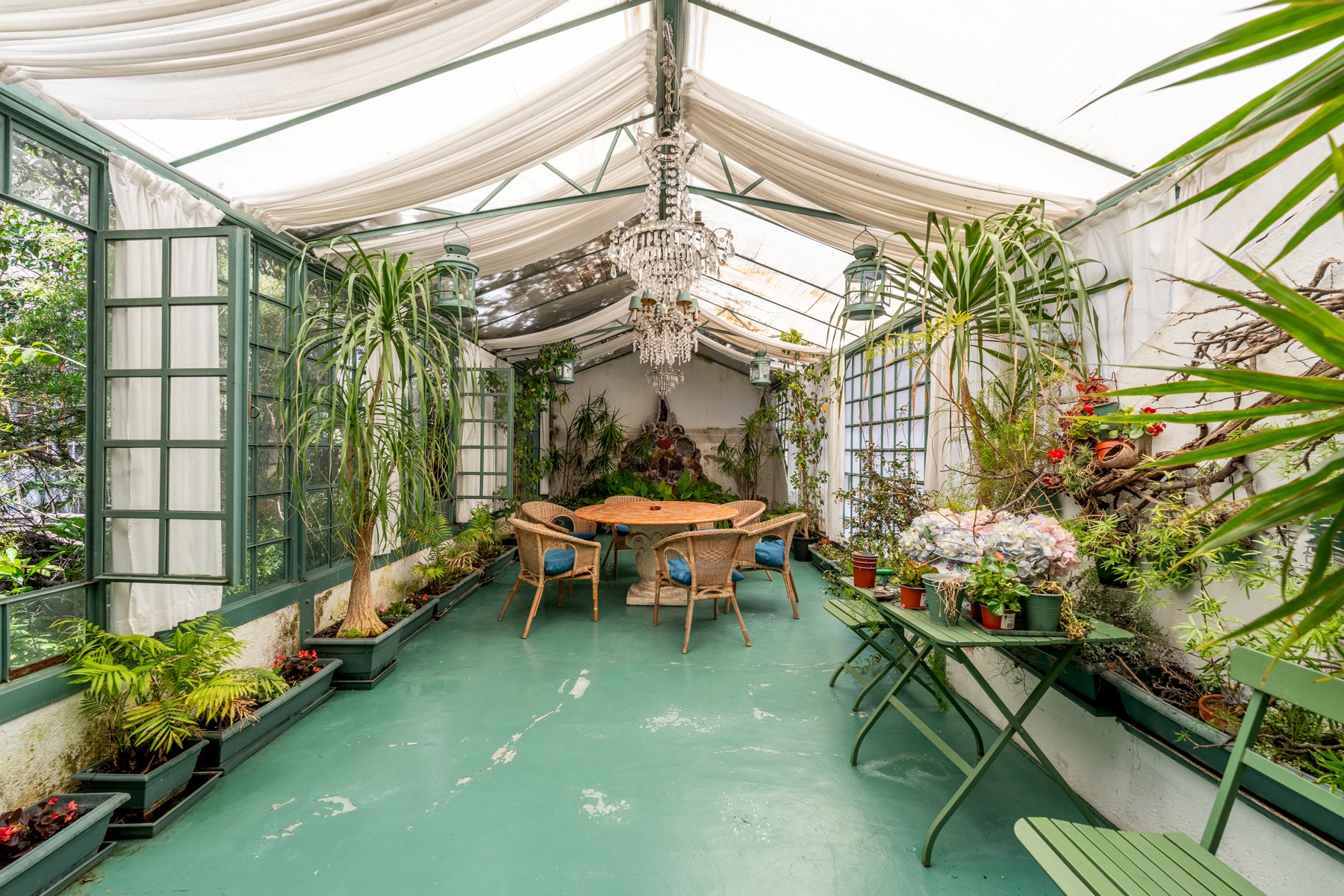  House, 10 bedrooms, for Sale - 物件實景