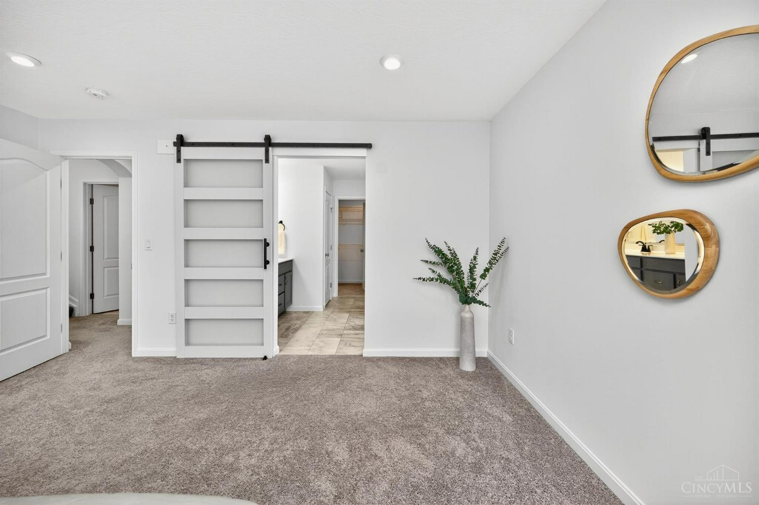 Turtle Creek Twp, Ohio, 45036, United States, 5 Bedrooms Bedrooms, ,4 BathroomsBathrooms,Residential,For Sale,1890162