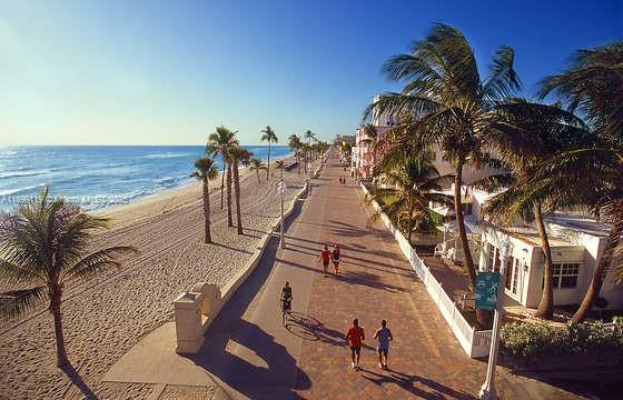 Hollywood, Florida, 33020, United States, 3 Bedrooms Bedrooms, ,2 BathroomsBathrooms,Residential,For Sale,1967684