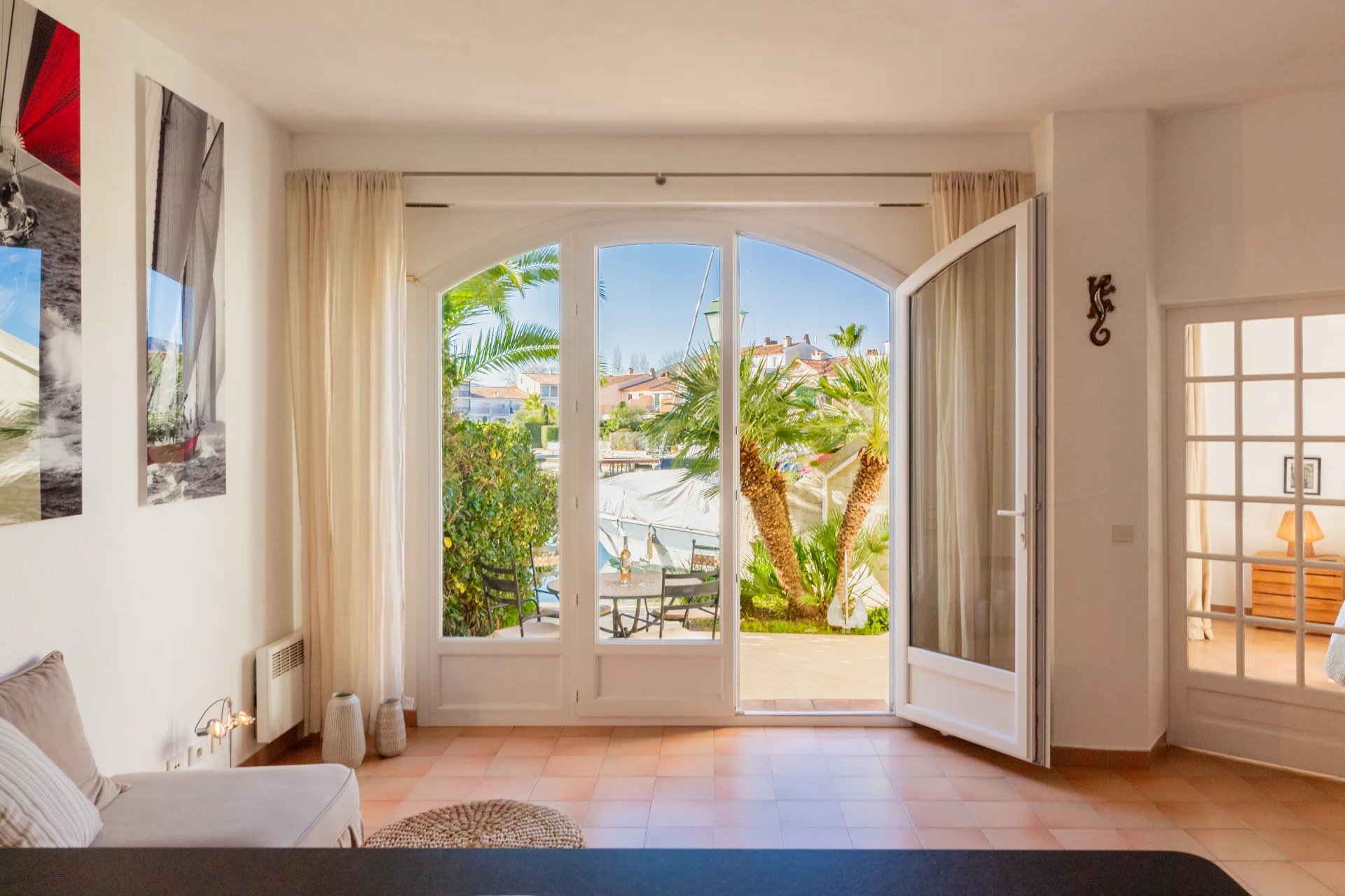 Port Grimaud, Provence-Alpes-Côte d’Azur, 83310, FR, 2 Bedrooms Bedrooms, ,Residential,For Sale,1991379