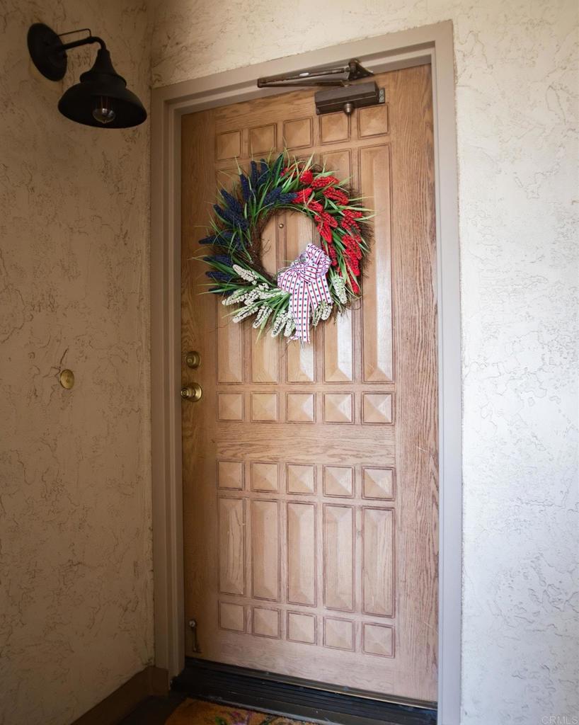 El Cajon, California, 92020, United States, 2 Bedrooms Bedrooms, ,3 BathroomsBathrooms,Residential,For Sale,1985459